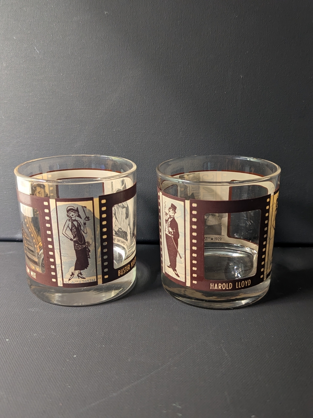 Vintage Film Star Glass Tumblers in Brown and Gold – Set of 2